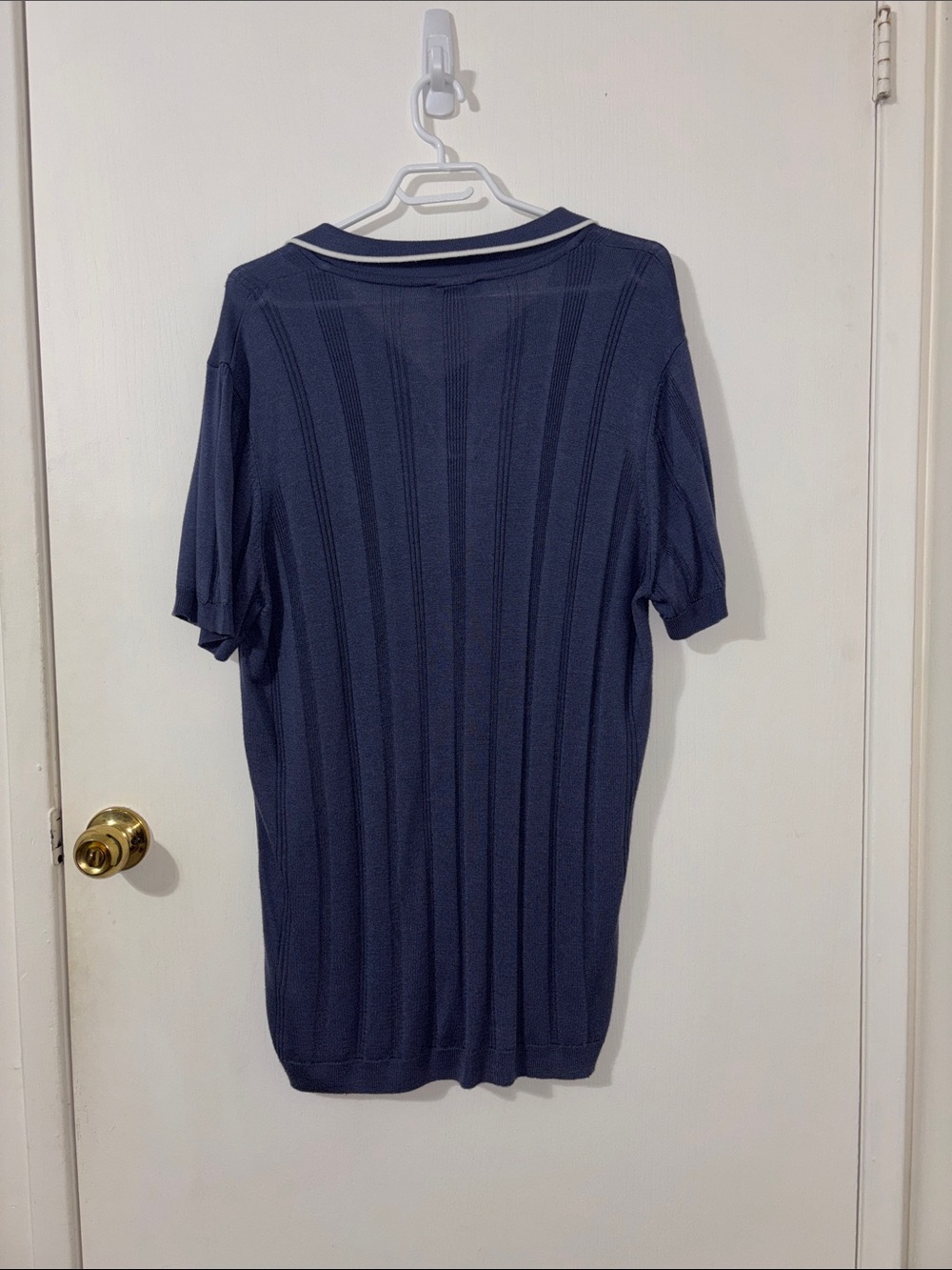 New Look Men’s XL Short-Sleeve Knit Polo Shirt in Blue with White Trim - Picture 3 of 3